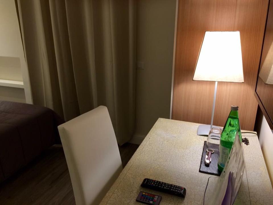 Charme Rooms Taranto Luaran gambar