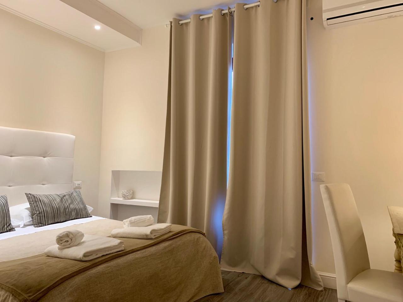 Charme Rooms Taranto Luaran gambar